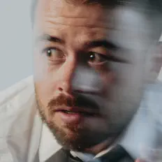 Hör dir Lucas Hitch an, schau dir Musikvideos an, lies die Biografie, finde Tourdaten und mehr!