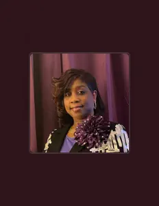 Luister naar Tina-B, bekijk muziekvideo's, lees de bio, bekijk de tourdata, en meer!