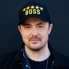 Escucha a John Clinebell, mira videos musicales, lee su biografía, consulta las fechas de las gira y más.