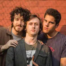 Ascolta Dying for Meg Ryan, guarda video musicali, leggi la biografia, vedi le date del tour & altro!