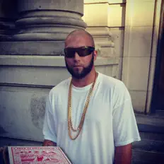 Ascolta Sanctified Souldier, guarda video musicali, leggi la biografia, vedi le date del tour & altro!