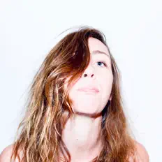 收听 Sali Bracewell、观看音乐视频、阅读小传、查看巡演日期等 ！