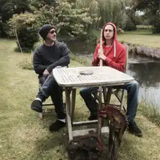 Ακούστε περιεχόμενο από Badrat, παρακολουθήστε μουσικά βίντεο, διαβάστε το βιογραφικό, δείτε ημερομηνίες περιοδείας, και πολλά ακόμη!