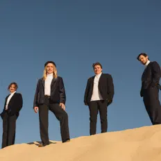 聆聽 The Kava Kings、觀看音樂影片、閱讀小傳、查看巡演日期等！