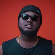 聆聽 Warnin Gee、觀看音樂影片、閱讀小傳、查看巡演日期等！