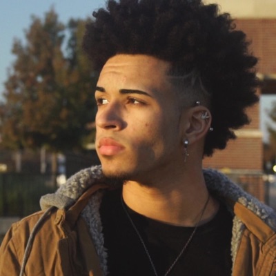 Listen to Centri Davis, watch music videos, read bio, see tour dates & more!
