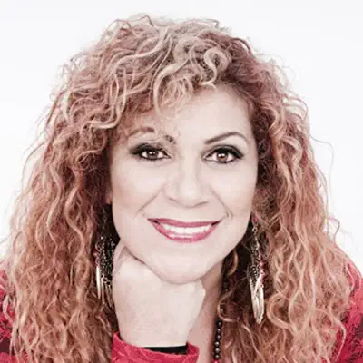Listen to Fátima Leão, watch music videos, read bio, see tour dates & more!