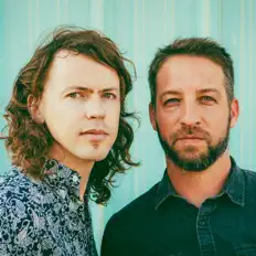 Ascolta Headwaves, guarda video musicali, leggi la biografia, vedi le date del tour & altro!