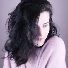 Vanessa Atalanta을(를) 듣고, 뮤직 비디오를 보고, 약력을 읽고, 투어 일정 등을 확인하세요!
