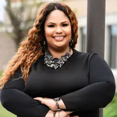 聆聽 Rachel N. Washington、觀看音樂影片、閱讀小傳、查看巡演日期等！