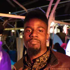 Ascolta Graphik, guarda video musicali, leggi la biografia, vedi le date del tour & altro!