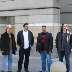 The Peabody Incidentを聴いたり、ミュージックビデオを鑑賞したり、経歴やツアー日程などを確認したりしましょう！