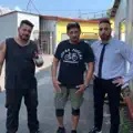 Nem tudja senki