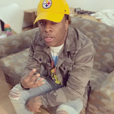 Listen to Huncho Goteo, watch music videos, read bio, see tour dates & more!