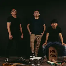 聆聽 太陽先生融合爵士樂團、觀看音樂影片、閱讀小傳、查看巡演日期等！