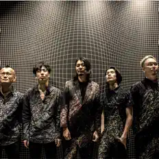 BimBomBam Orchestraを聴いたり、ミュージックビデオを鑑賞したり、経歴やツアー日程などを確認したりしましょう！