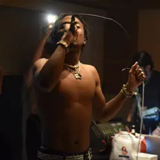 Posłuchaj wykonawcy Nino Supreme, obejrzyj teledyski, przeczytaj biografię, zobacz daty tras koncertowych i nie tylko!