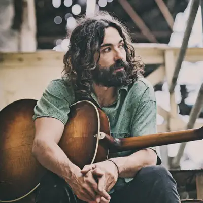 Listen to Julián Maeso, watch music videos, read bio, see tour dates & more!