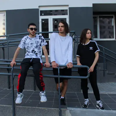 Listen to Skrepki, watch music videos, read bio, see tour dates & more!