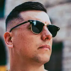 Dengarkan Jed Harper, tonton video musik, baca bio, lihat tanggal tur & lainnya!