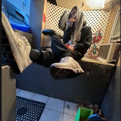 Love Dont Live Here - Single