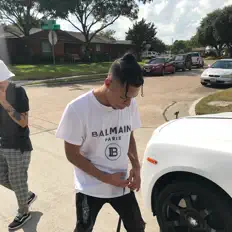 G Barti सुनें, म्यूज़िक वीडियो देखें, बायो पढ़ें, दौरे की तारीखें और बहुत कुछ देखें!