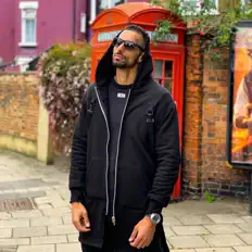 Dengarkan Ozzie London, tonton video musik, baca bio, lihat tanggal tur & lainnya!