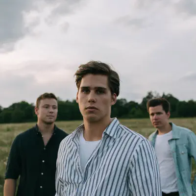 Listen to Hinterstate, watch music videos, read bio, see tour dates & more!
