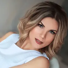 Listen to Инна Литвин, watch music videos, read bio, see tour dates & more!