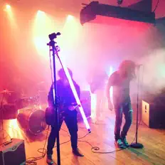 Ouve Мои Любимые Игры, vê vídeos de música, lê a biografia, vê as datas da digressão e muito mais!