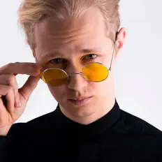 Ouça Nick Mantis, assista a videoclipes, leia a biografia, veja as datas das turnês e mais!