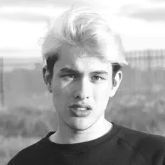 Josh Harlionoを聴いたり、ミュージックビデオを鑑賞したり、経歴やツアー日程などを確認したりしましょう！