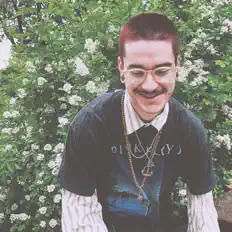 Hollowbodyを聴いたり、ミュージックビデオを鑑賞したり、経歴やツアー日程などを確認したりしましょう！