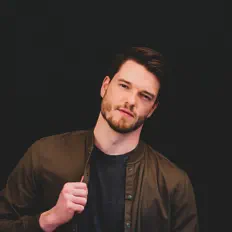 Listen to Niklas Thal, watch music videos, read bio, see tour dates & more!