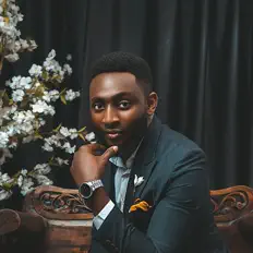 Dengarkan Damilola Praiseworth, tonton video musik, baca bio, lihat tanggal tur & lainnya!