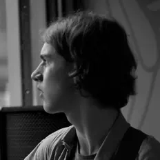 Ascolta Tom Phelps, guarda video musicali, leggi la biografia, vedi le date del tour & altro!