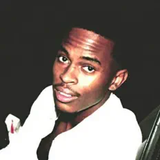 Hör dir Vfloyd an, schau dir Musikvideos an, lies die Biografie, finde Tourdaten und mehr!