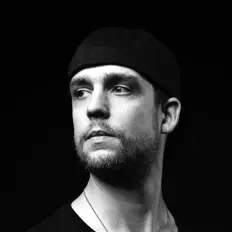 Marian Herzogを聴いたり、ミュージックビデオを鑑賞したり、経歴やツアー日程などを確認したりしましょう！