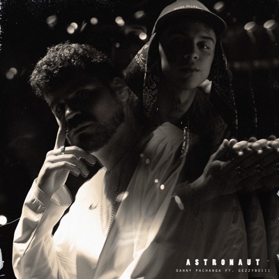 Astronaut (feat. Gezzy) - Single