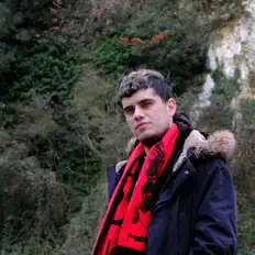 Hör dir Kage Solitaire an, schau dir Musikvideos an, lies die Biografie, finde Tourdaten und mehr!