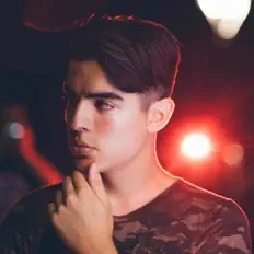 Posłuchaj wykonawcy Ipsilon, obejrzyj teledyski, przeczytaj biografię, zobacz daty tras koncertowych i nie tylko!