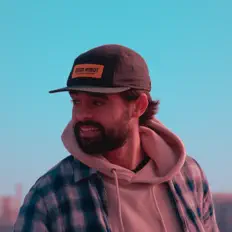 Ouça GLORYWAVE, assista a videoclipes, leia a biografia, veja as datas das turnês e mais!