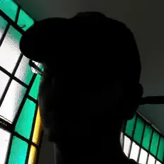 收听 Yatuza、观看音乐视频、阅读小传、查看巡演日期等 ！