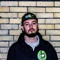 Moemaw Naedon을(를) 듣고, 뮤직 비디오를 보고, 약력을 읽고, 투어 일정 등을 확인하세요!