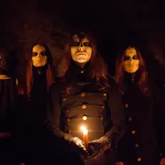 Ascolta Ultar, guarda video musicali, leggi la biografia, vedi le date del tour & altro!