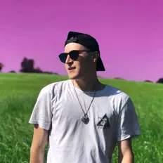 Escucha a Lucid Lamb, mira videos musicales, lee su biografía, consulta las fechas de las gira y más.