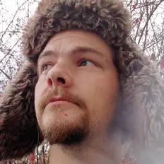 收听 Brandon Carson、观看音乐视频、阅读小传、查看巡演日期等 ！