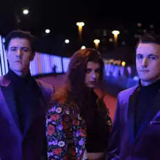 收听 The Kendals、观看音乐视频、阅读小传、查看巡演日期等 ！