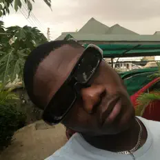 Escucha a Cap-Teo, mira videos musicales, lee su biografía, consulta las fechas de las gira y más.