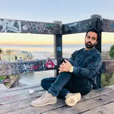 收听 Koosh Saxena、观看音乐视频、阅读小传、查看巡演日期等 ！